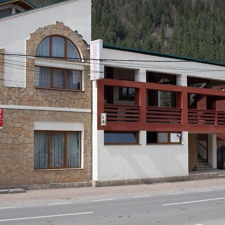 Bicaz-Chei Hotel Eksteriør billede
